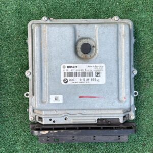Motore ECU del computer BMW 5 Series codice: 0 281 017 024, 8 510 829-01