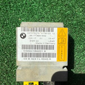 Centralina airbag 037075073 0176123 12 •⁠  ⁠7 165.77-6941842 HW:17 01 03-47 ZGM 24 LEAR -Made in Germany SS694184201 9 03 B 324 | L 0045 X