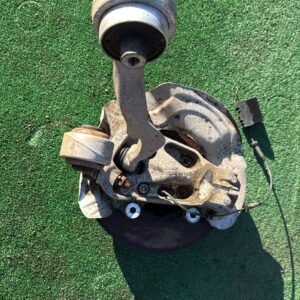 Mozzo sinistro Bmw f2x f3x con bracci cod: 679228
